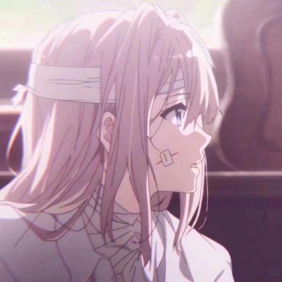 美女COS《巫师3》叶奈法惊艳绝伦 白嫩香肩紫眸勾人